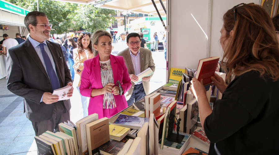 Hasta el lunes 15 se puede visitar la Feria del Libro de Toledo